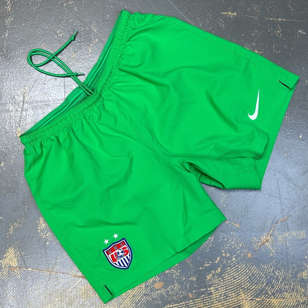 Nike USA Soccer Goalkeeper Shorts Blue Large 580721-331 USWNT USMNT World Cup